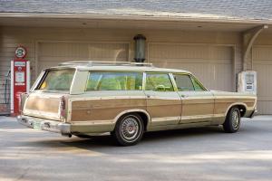 Ford Country Squire Station Wagon 428 1967 года 